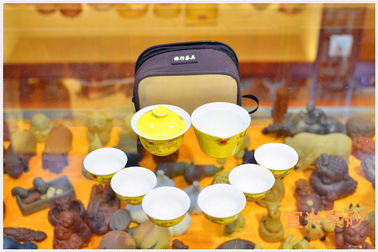 Пурпурный набор чайника Исина глины с 6 персонализированного домой чашками цвета пользы желтого