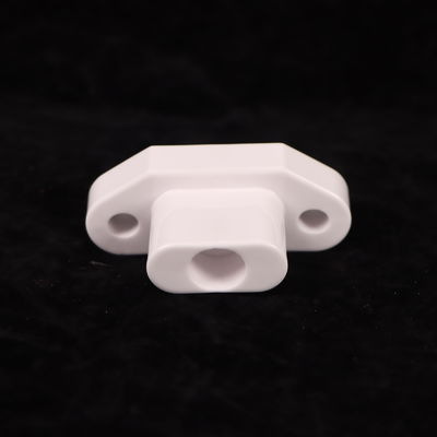 Керамика из оксида алюминия твердостью 9 по шкале Мооса, высокая прочность на изгиб 200-400 МПа для тяжелых условий эксплуатации