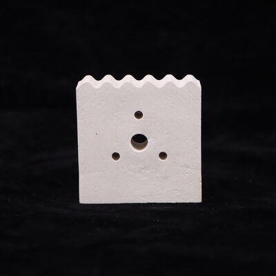 Твердость 7-8 по шкале Мооса, муллитокерамический теплоизолятор, обеспечивающий теплоизоляцию и температуру плавления 1840-1850 градусов Цельсия